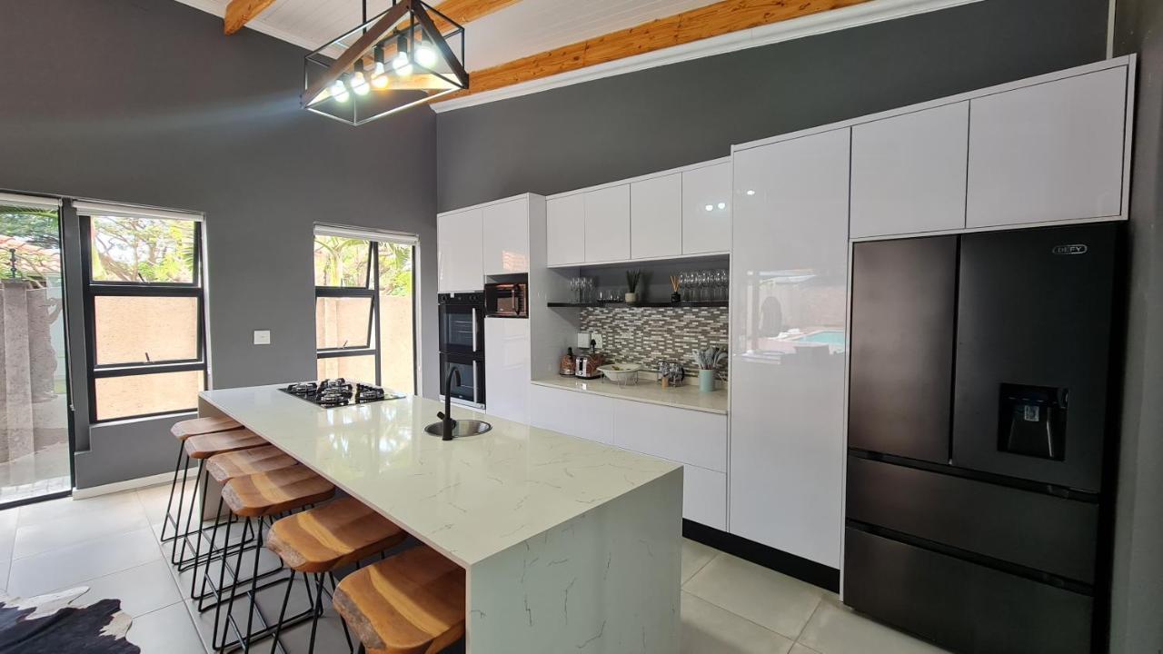 House Of Bongekile 4 Bed Luxury Home In Malelane Malalane Exterior foto